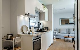 Koukouvagia Penthouse In Athens